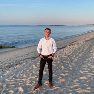 Meet your Posher, Tyler